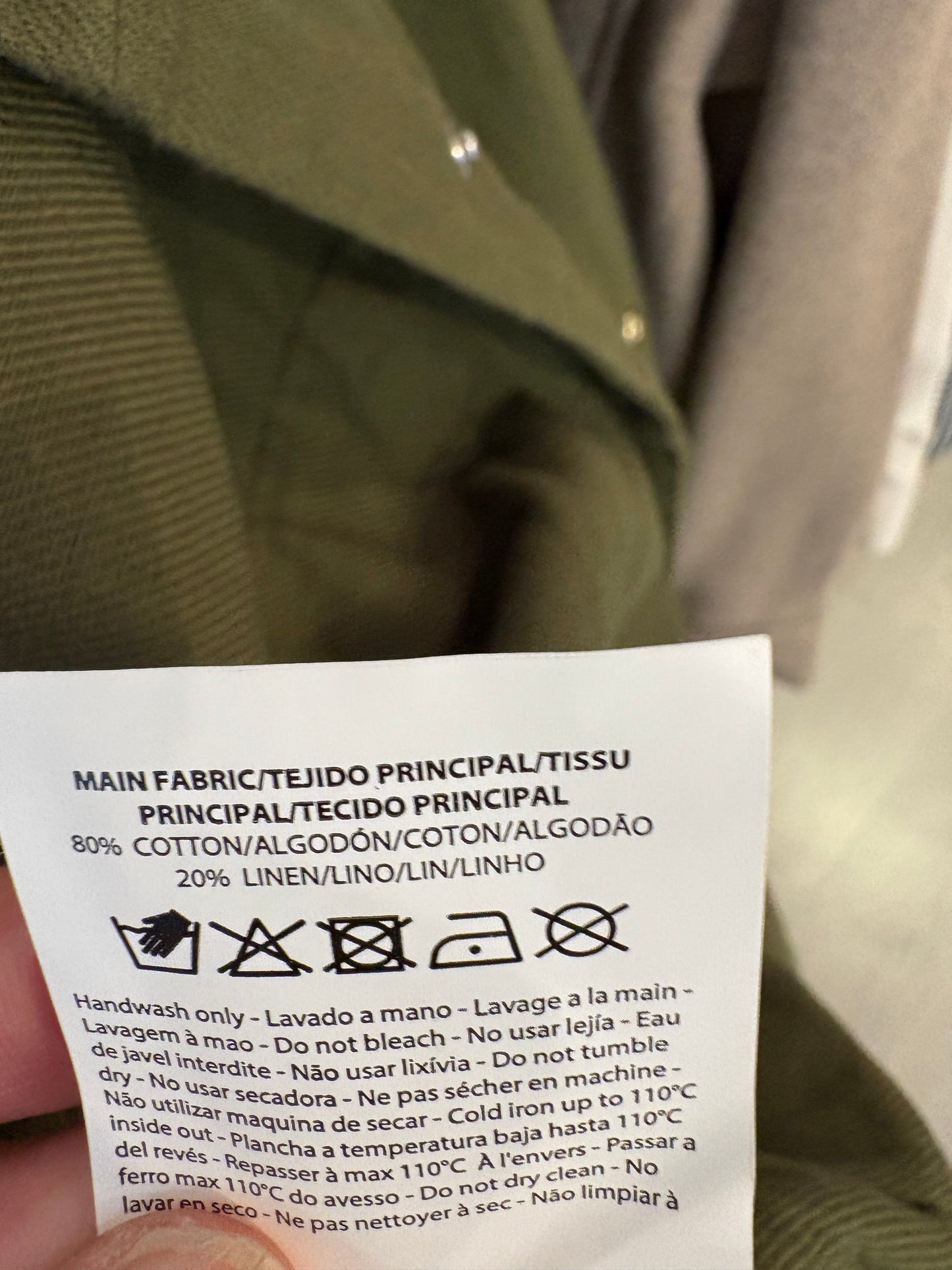 SCALPERS. Conjunto verde tachas. T S