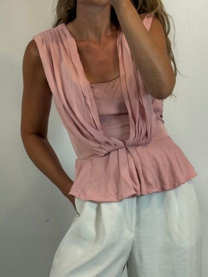 JUST CAVALLI. Top rosa  claro detalle escote