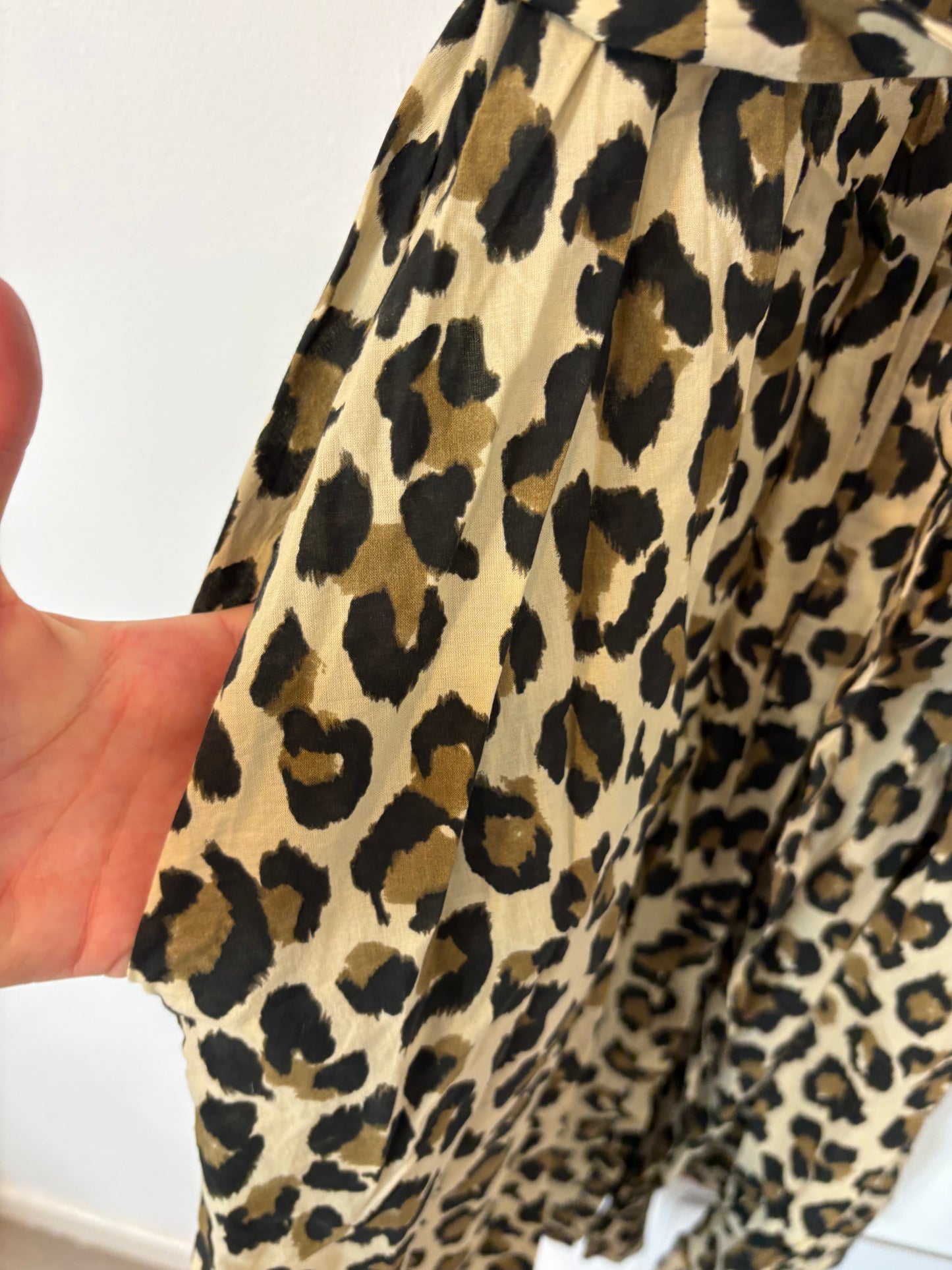 ZARA. Vestido largo animal print