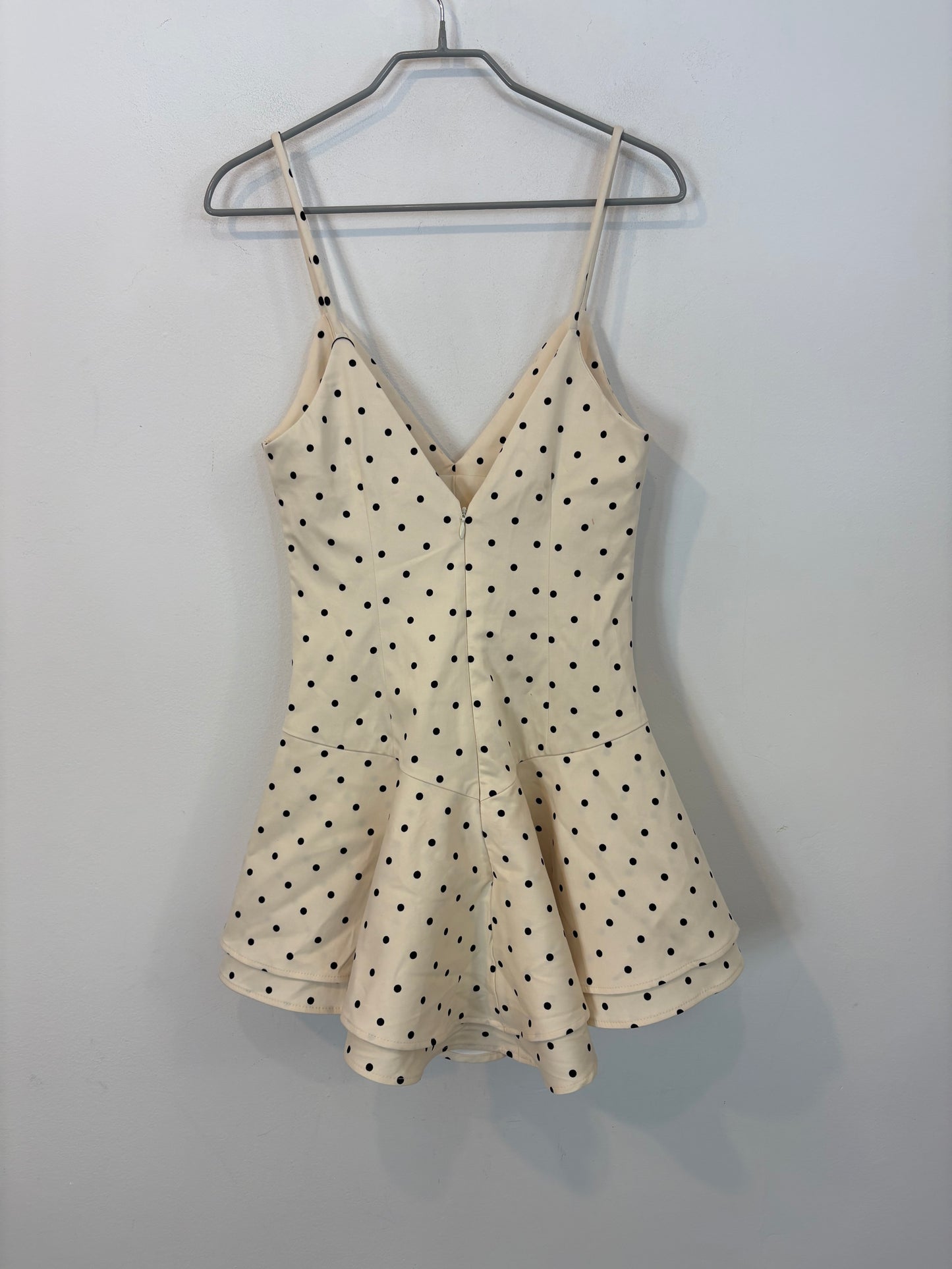 ZARA. Vestido corto lunares