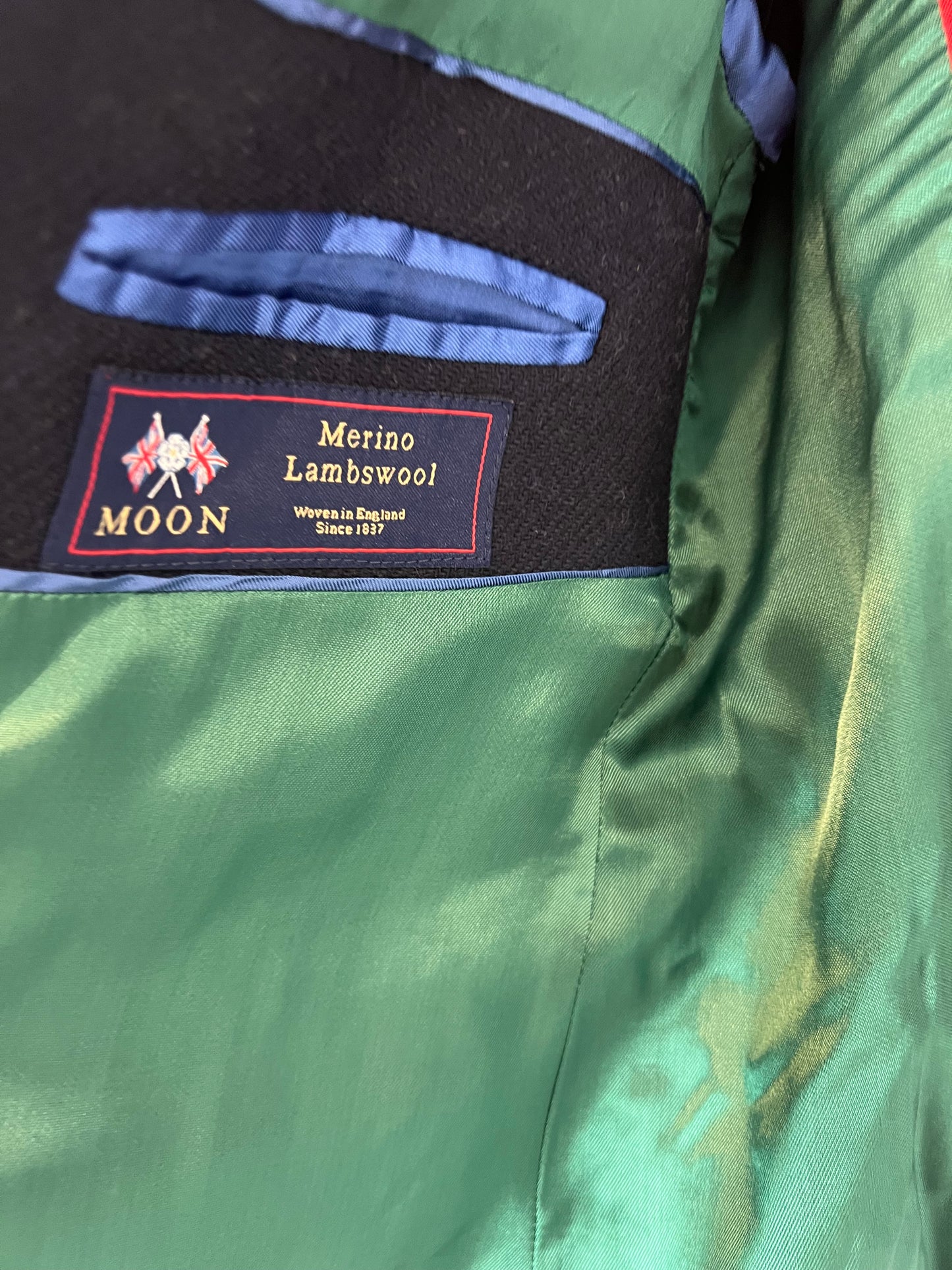 THE GOOSE. Blue wool blazer with red buttons. Size 44(L)