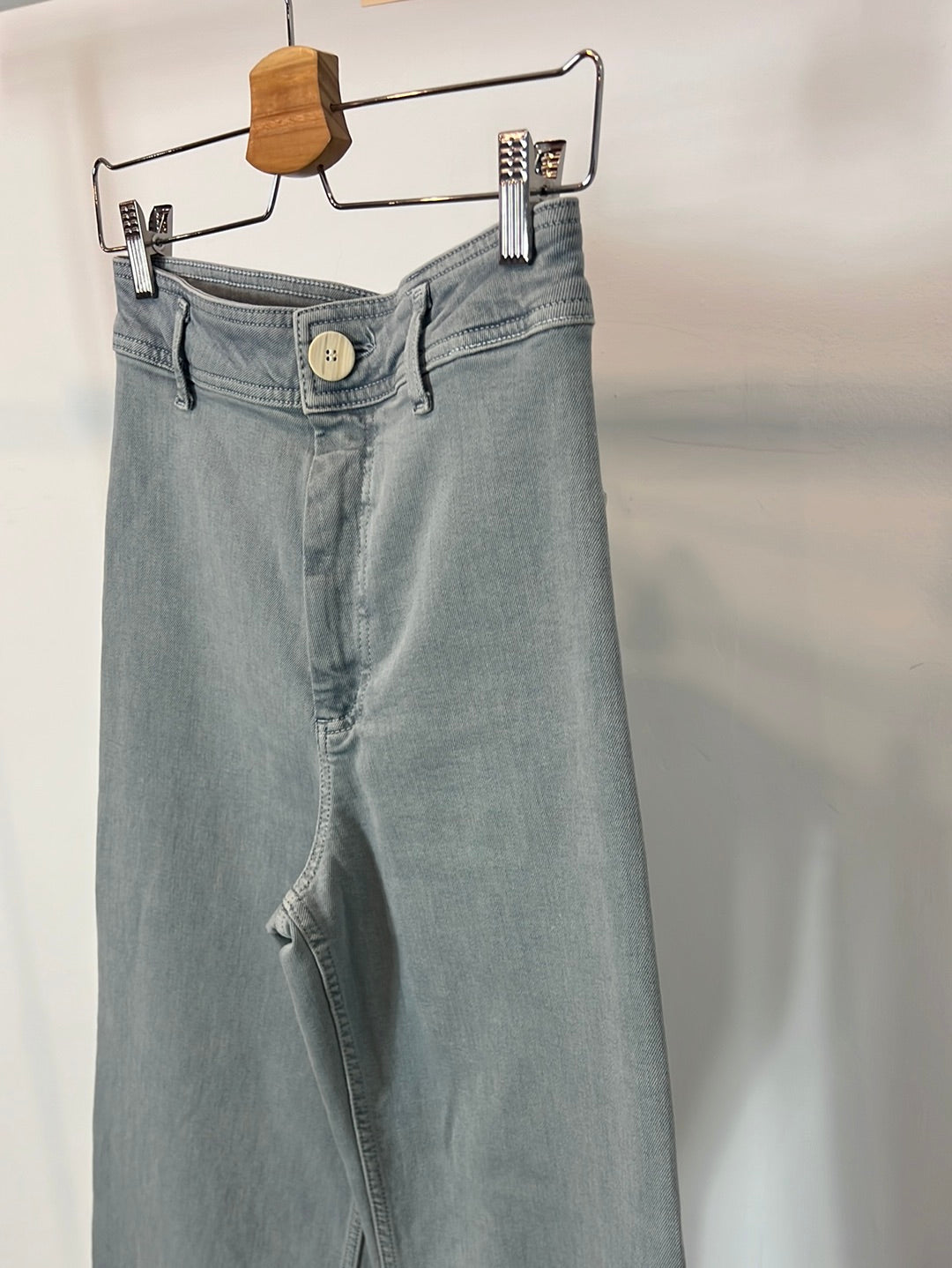 ZARA. Light blue culottes. Size 36