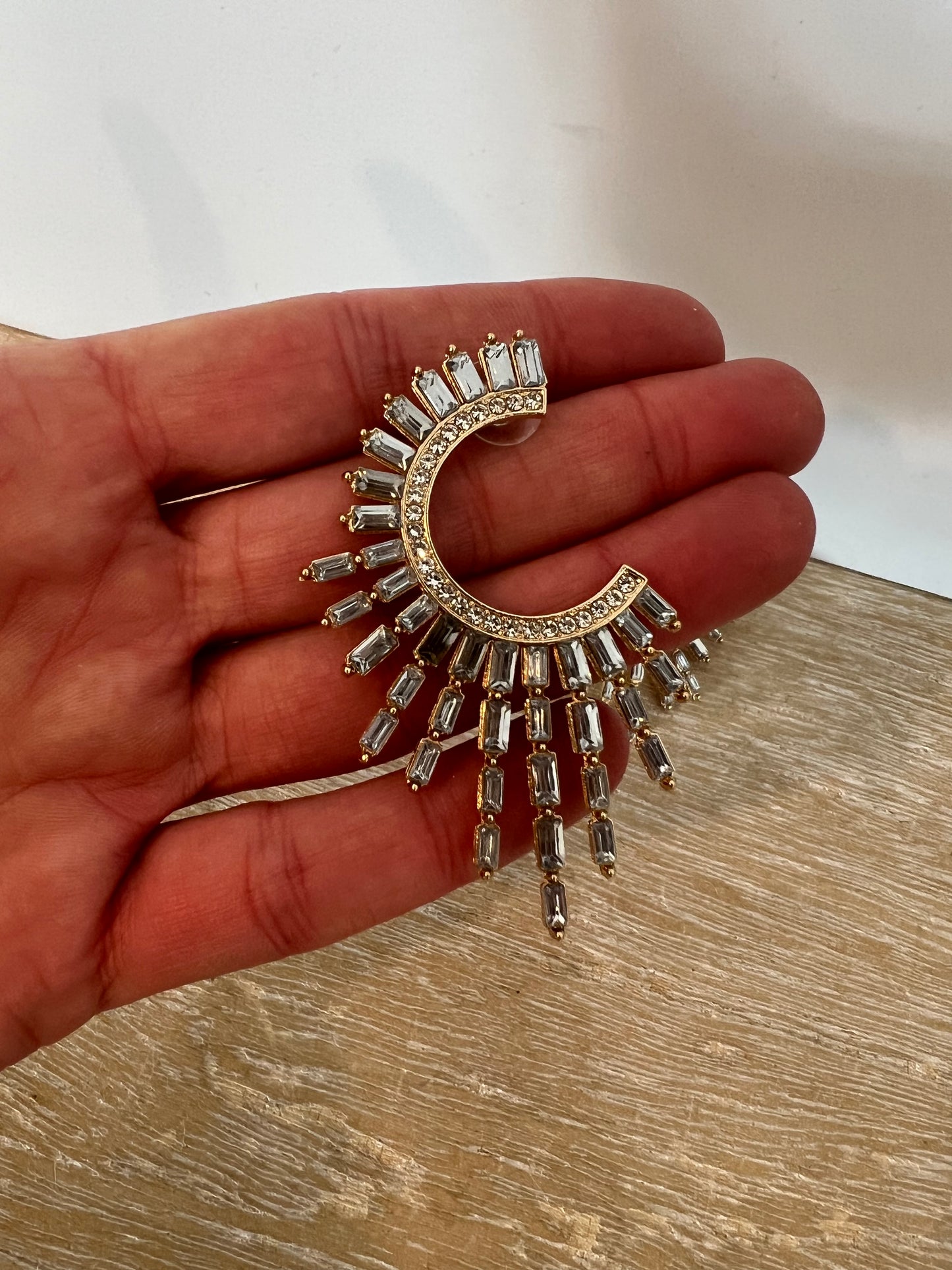 OTRAS. Pendientes pedrería media luna