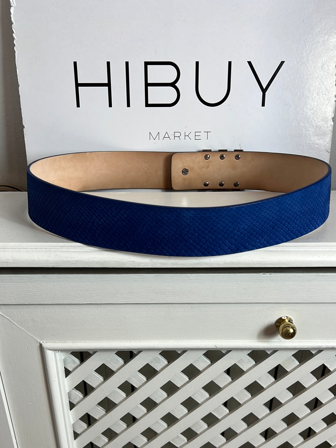 BARBARA BUI. Cinturón piel azul textura. T 95