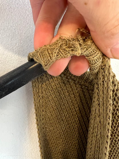 ZARA. Vestido largo punto verde caqui. T L