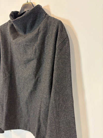 ZARA. Top gris fruncido con lana