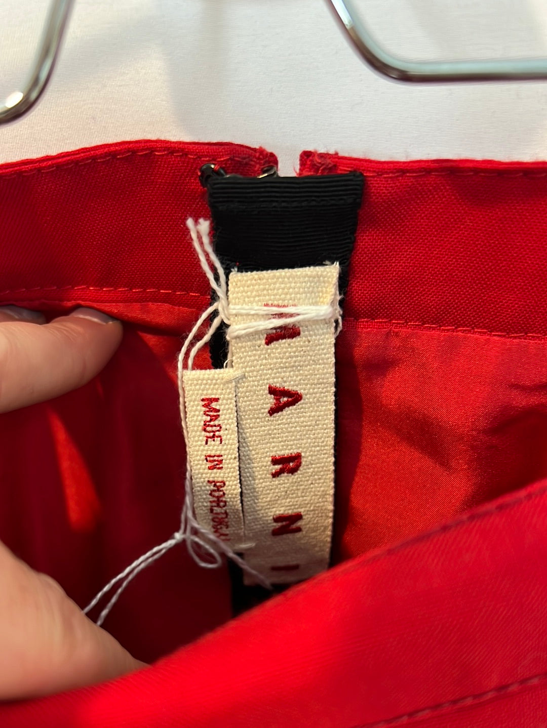 MARNI. Red pleated midi skirt. Size 36