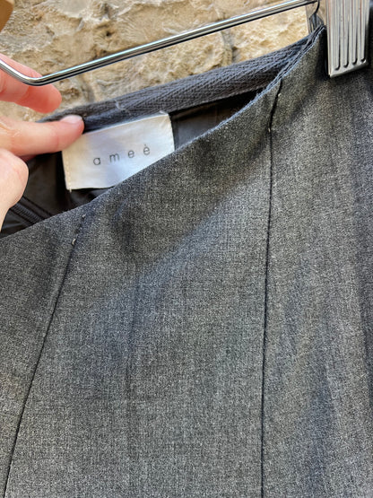 AMEÉ. Falda larga gris vuelo