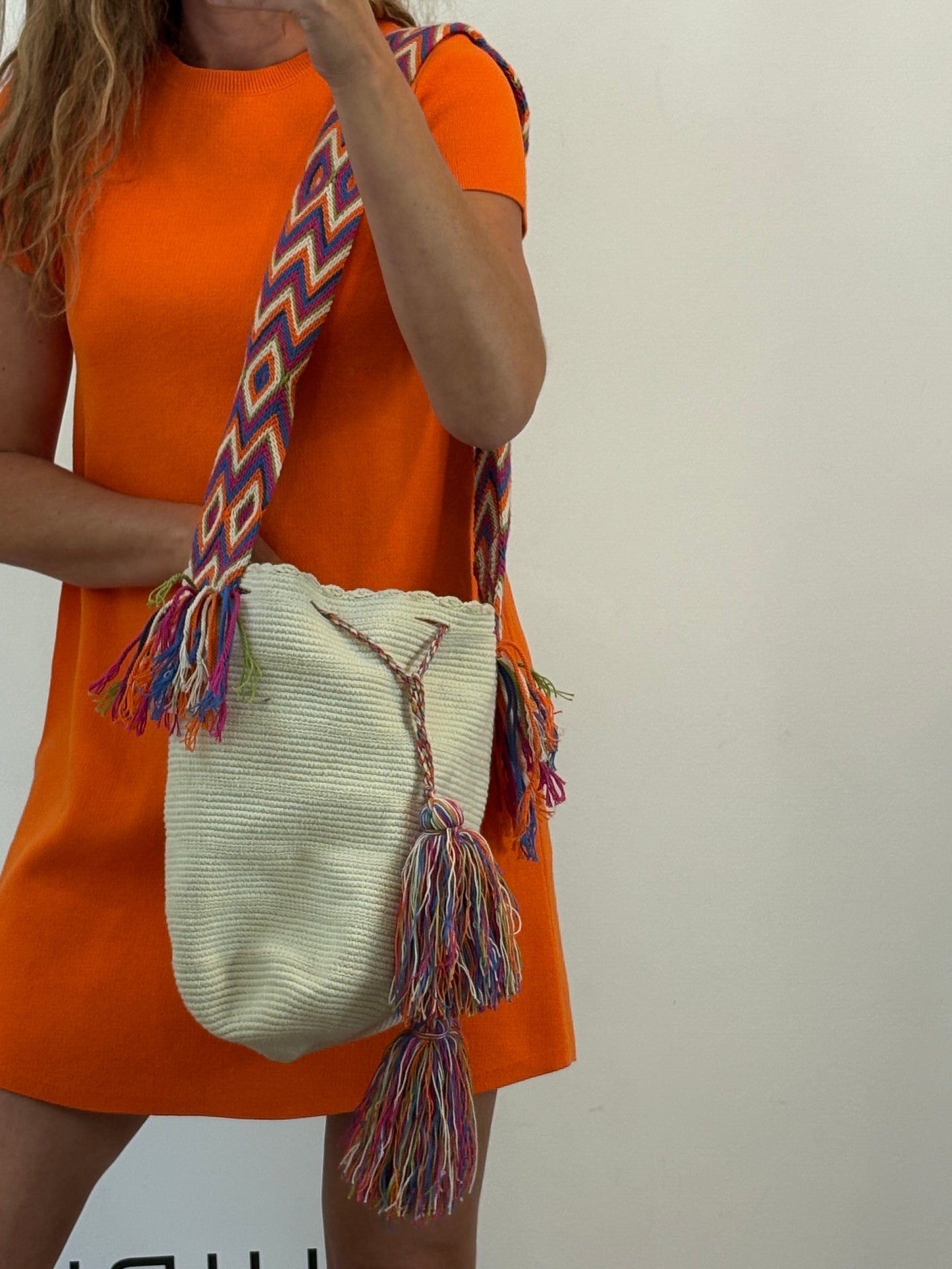 ZARA. Vestido corto punto elástico naranja