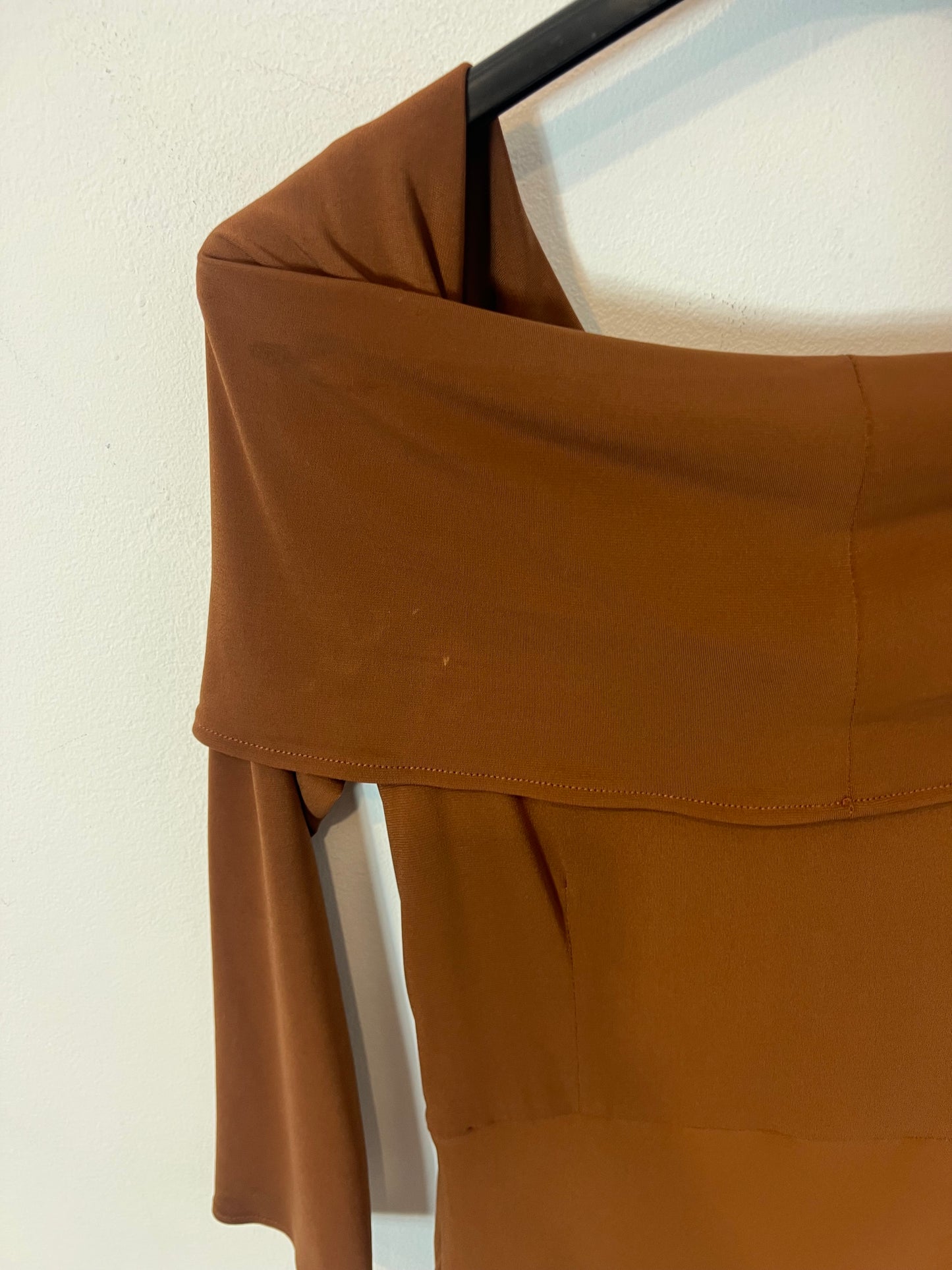 COOSY. Brown flowing maxi dress. XS