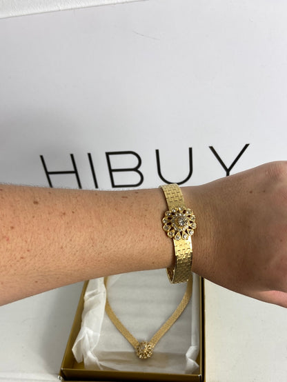 OTRAS. Conjunto collar y pulsera dorado TU