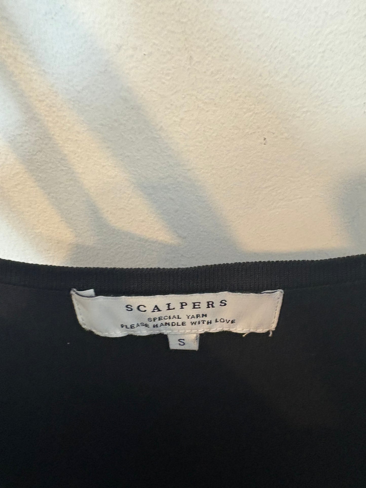 SCALPERS. Vestido midi elastico negro. T S