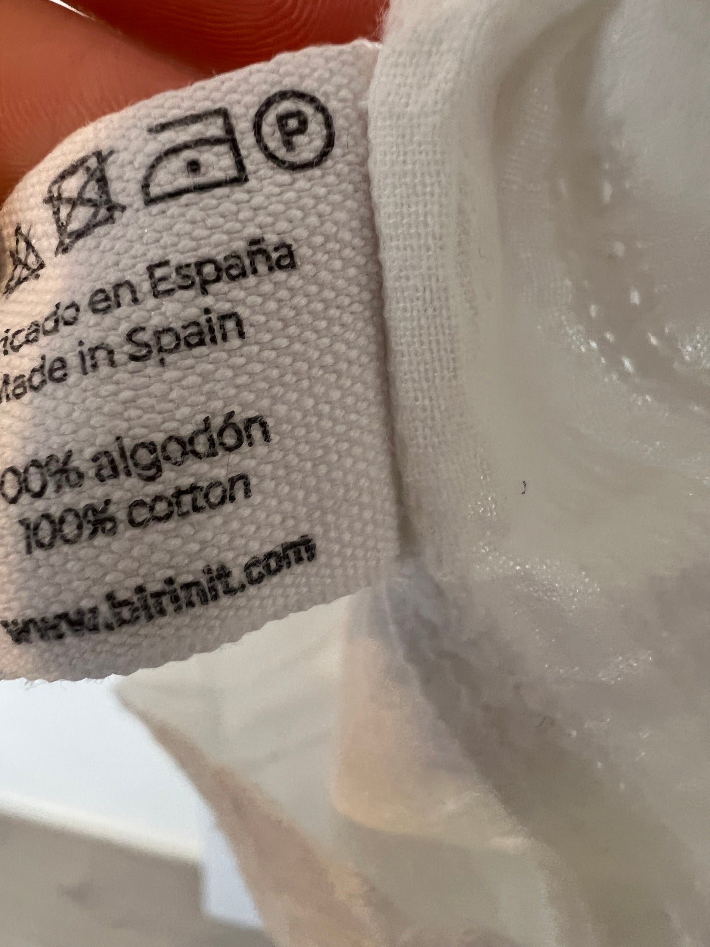 BIRINIT. Blusa blanca bordados. T S