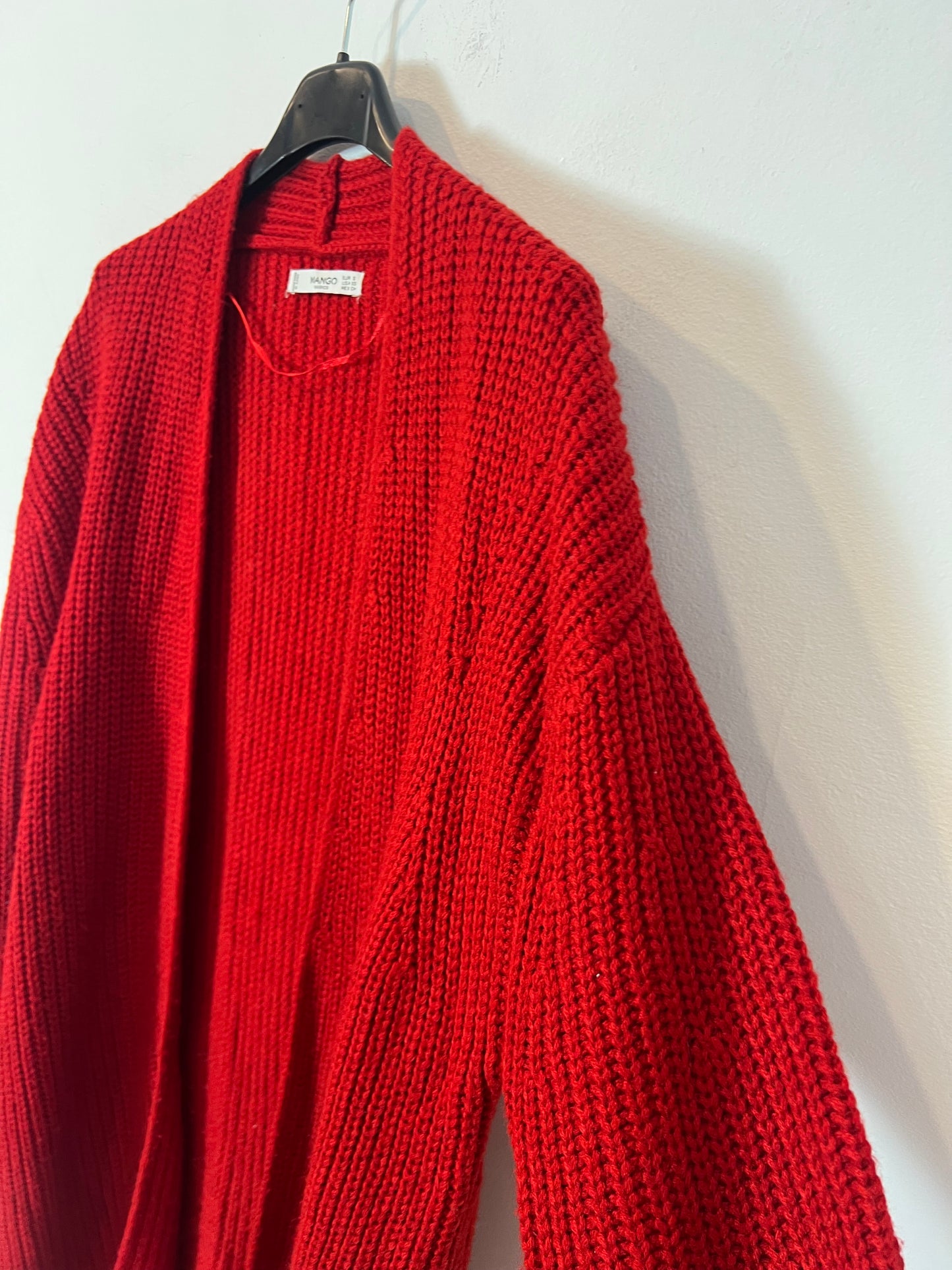 MANGO. Red open cardigan Ts