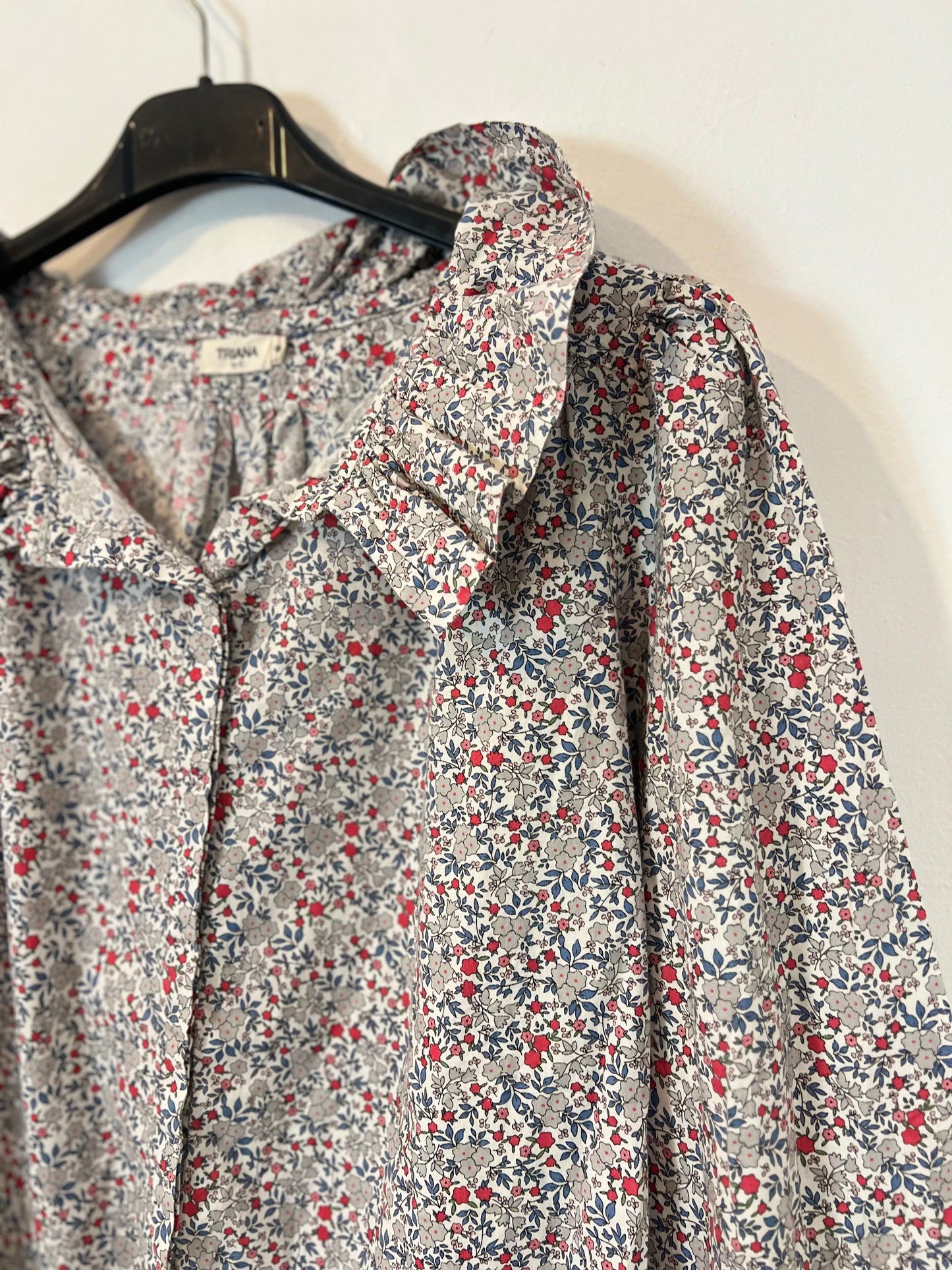 TRIANA BY C. Blusa flores cuello volante T.s