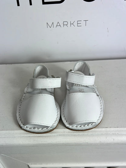 MIBO. White leather Menorcan sandals. Size 18