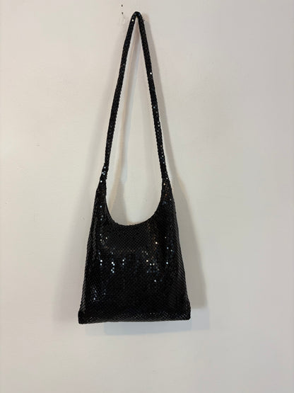 MANGO. Bolso negro lentejuelas