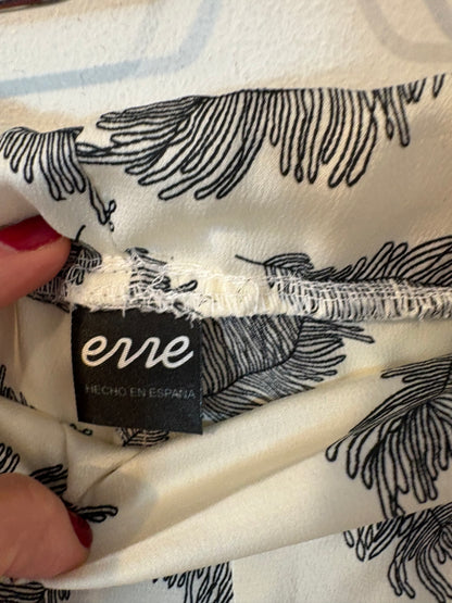 ERRE. Total look fluido estampado hojas