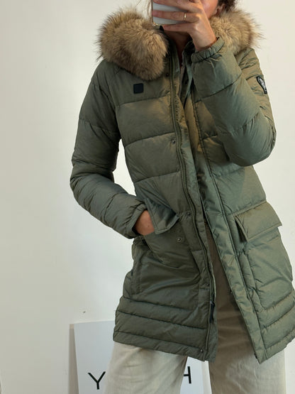 TERNUA. Plumas verde capucha