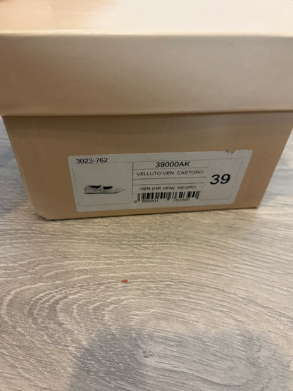 VENEZIANAS. Bailarina terciopelo caqui