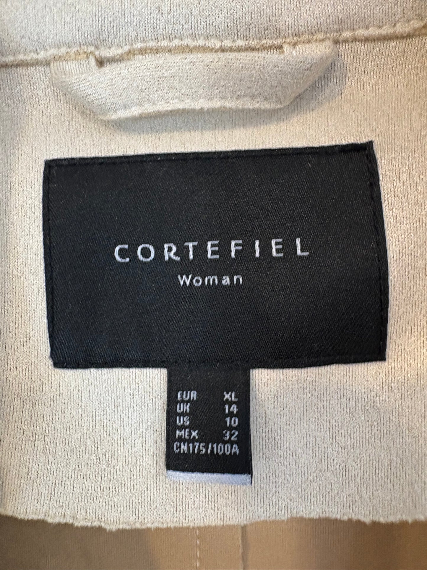 CORTEFIEL. Chaleco beige textura