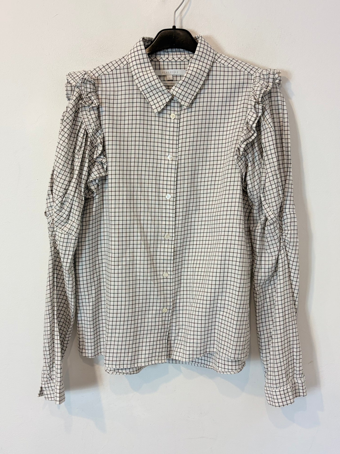 SCALPERS. Camisa cuadros volante hombros