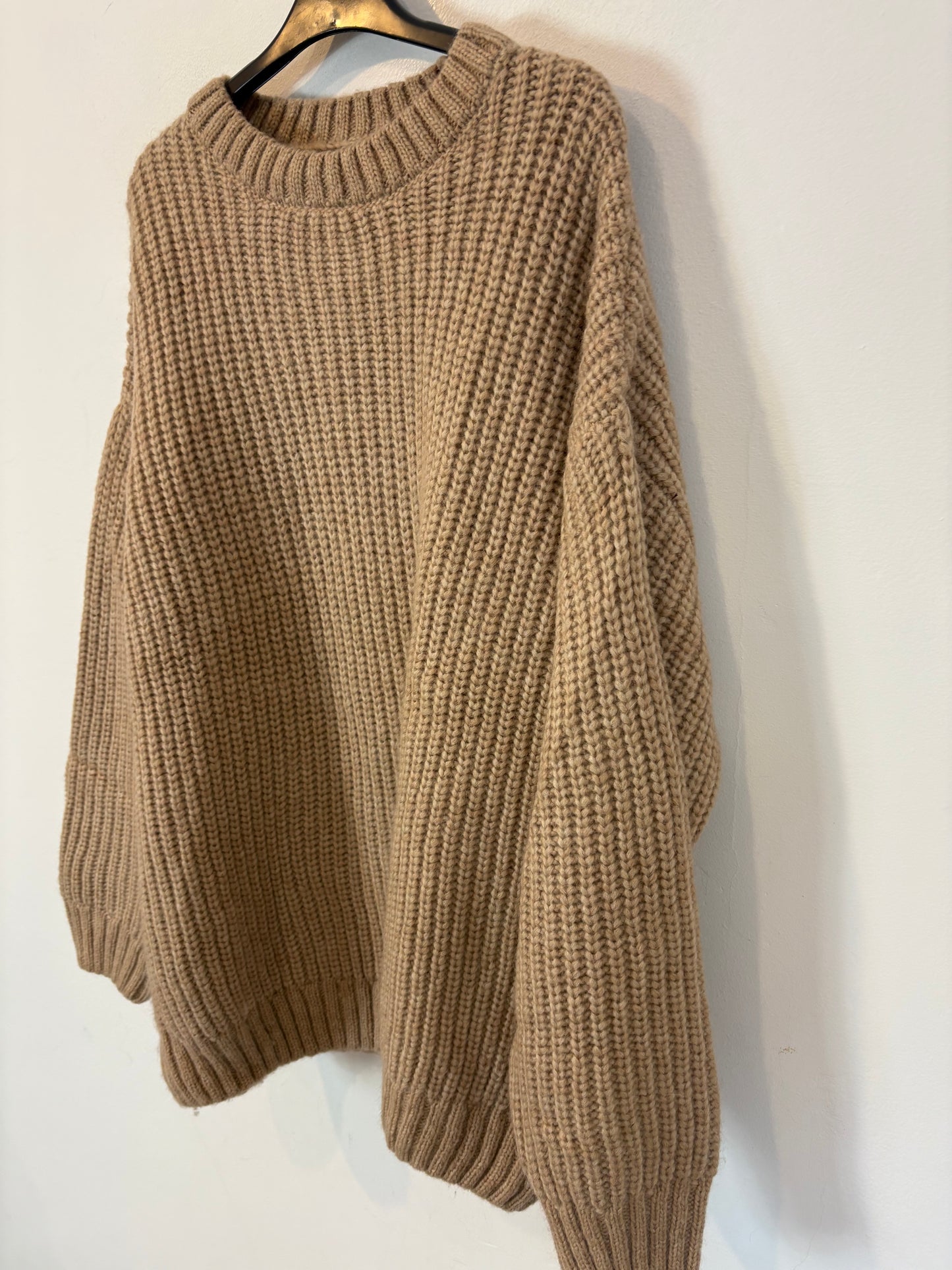 ANINE BING. Jersey beige alpaca