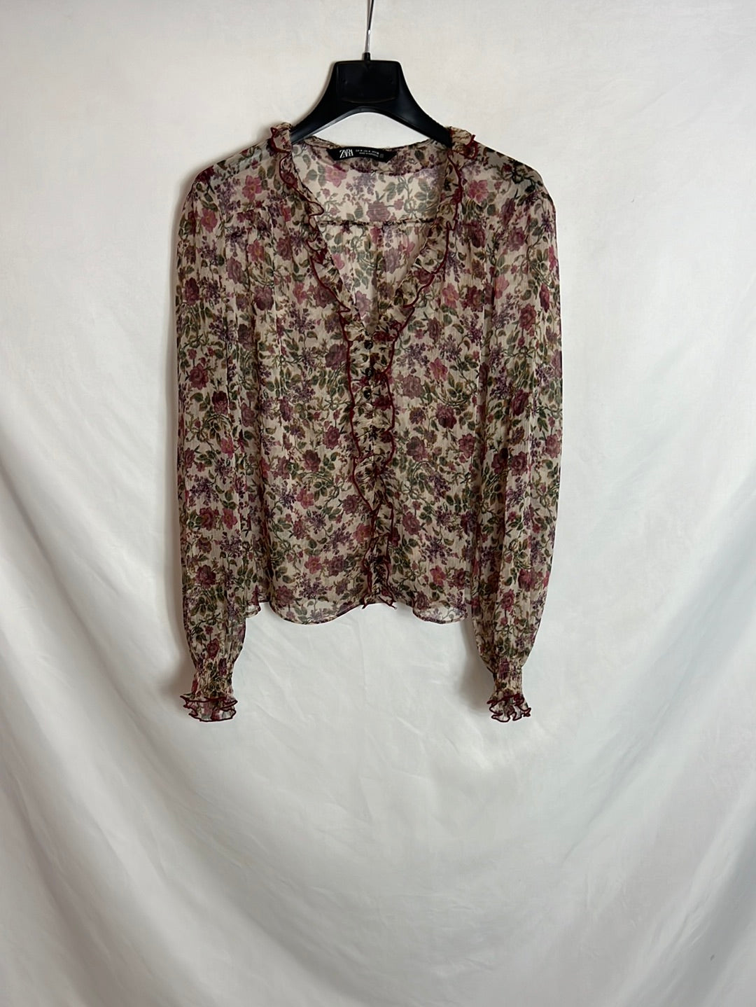 ZARA. Blusa beige flores T.m