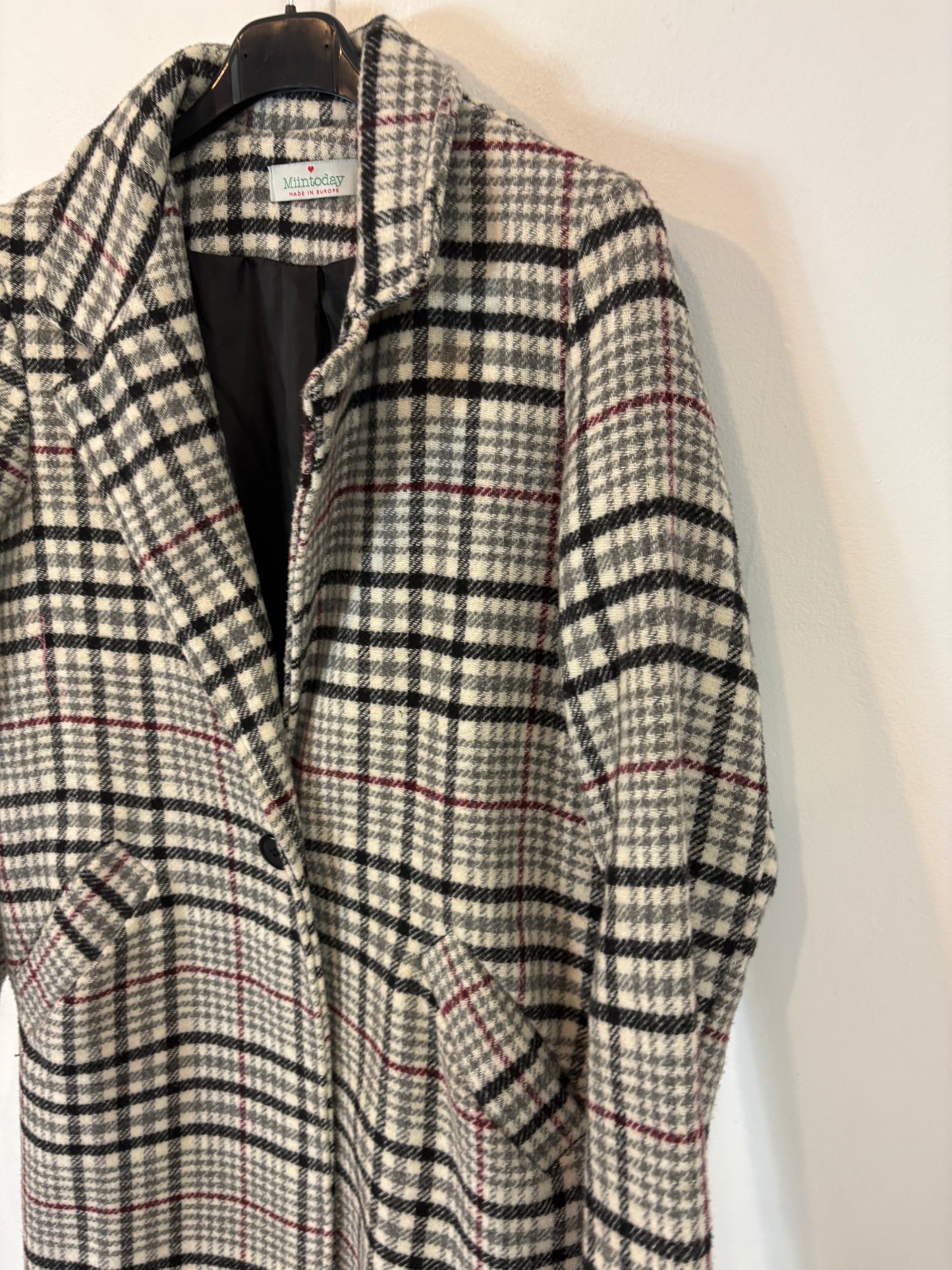 MINTODAY. Checked wool coat. TS