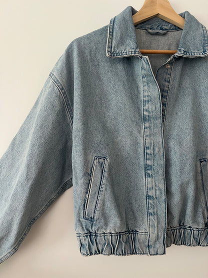 Cazadora denim volumen