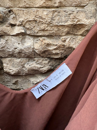 ZARa. Vestido marrón abalorios T.s