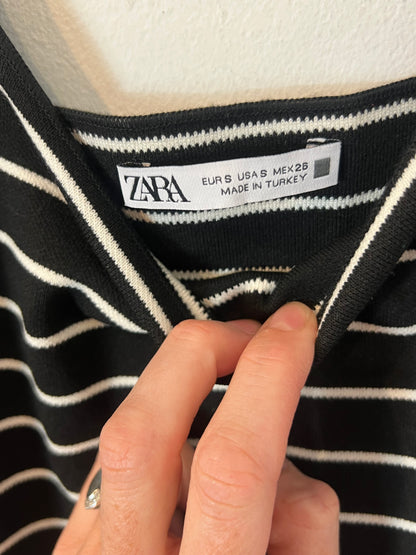 ZARA. Black striped knit dress Ts