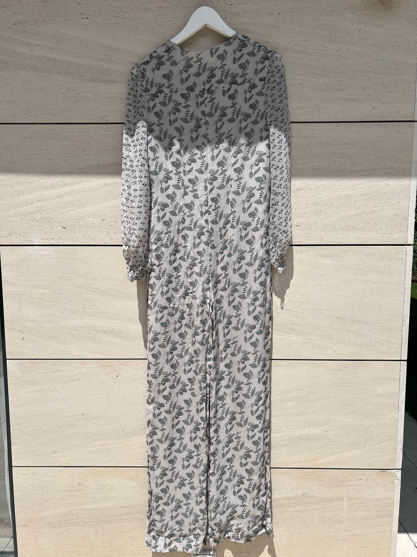 ISABEL MARANT. Mono gris flores T.38