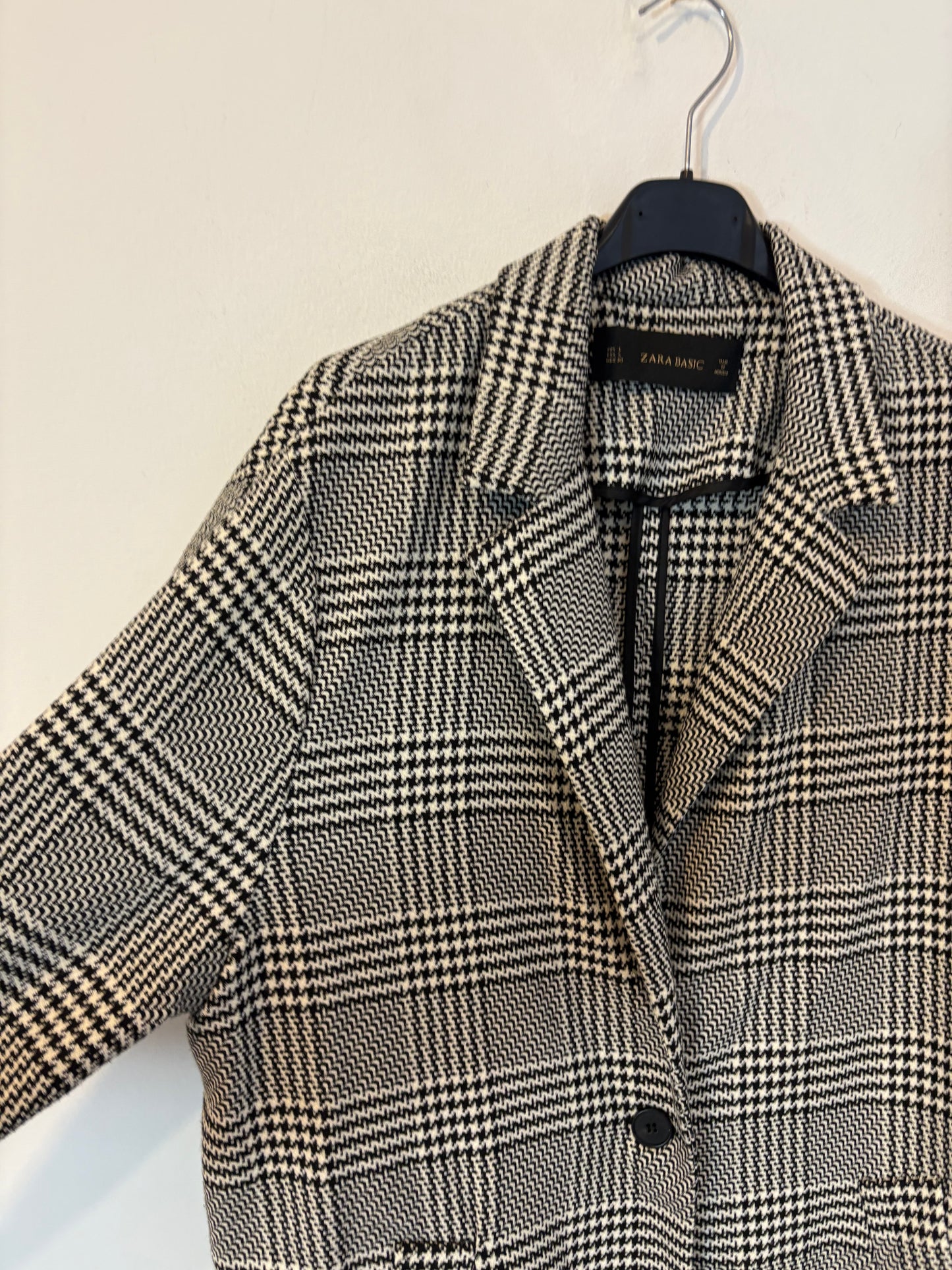 ZARA. Chaqueta larga pata de gallo