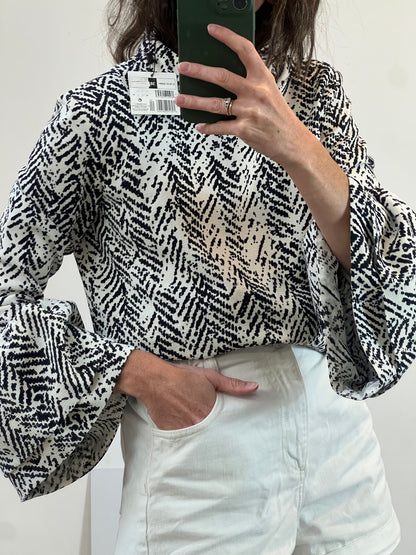 ADOLFO DOMINGUEZ. Top blanco estampado T.38