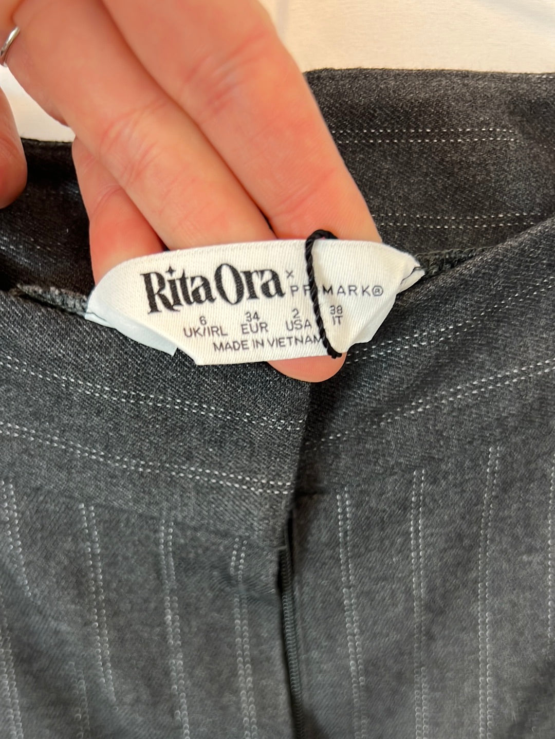 PRIMARK X RITA ORA. Striped grey trousers size 34