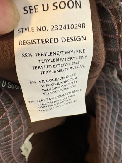 SEE U SOON. Conjunto pantalón y chaleco cuadros