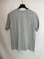 H&M. Camiseta gris letras. T 10- 11 años
