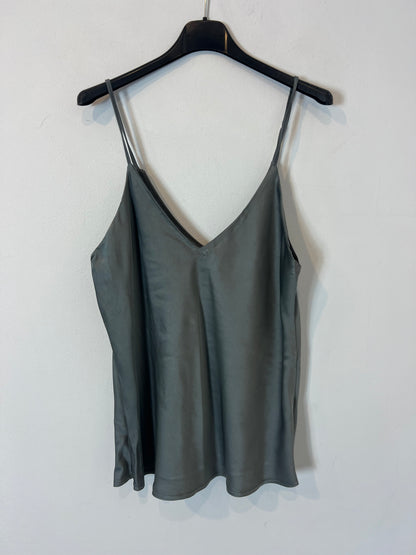 RENATTA&amp;GO. Satin gray top. TM