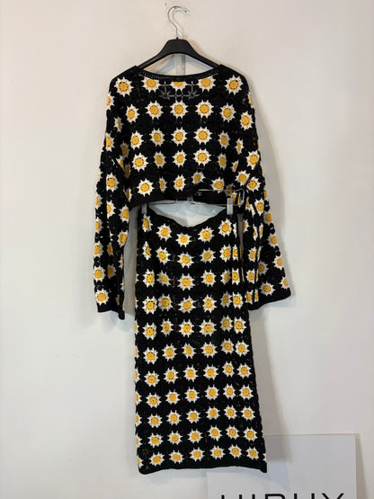 ZARA. Conjunto top y falda croché