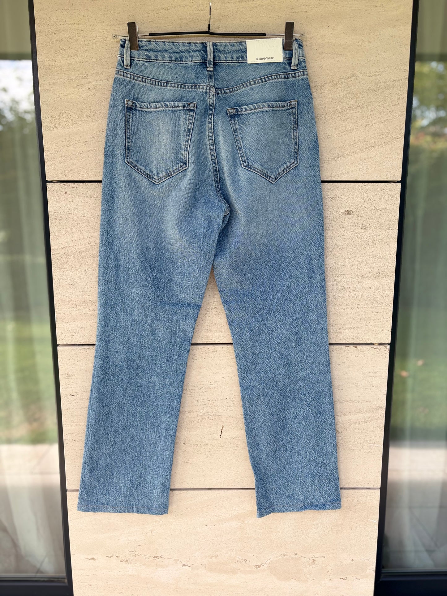 STRADIVAROUS. Denim azul claro recto