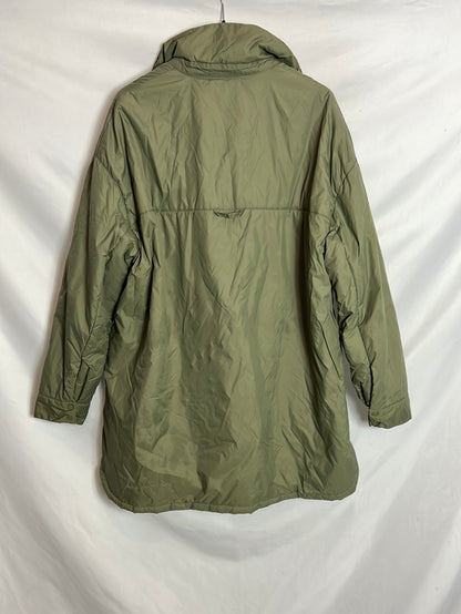 ZARA. Chaqueta verde acolchada. T XS (tara)