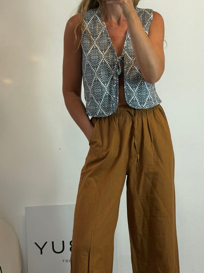 Pantalón mezcla pata ancha