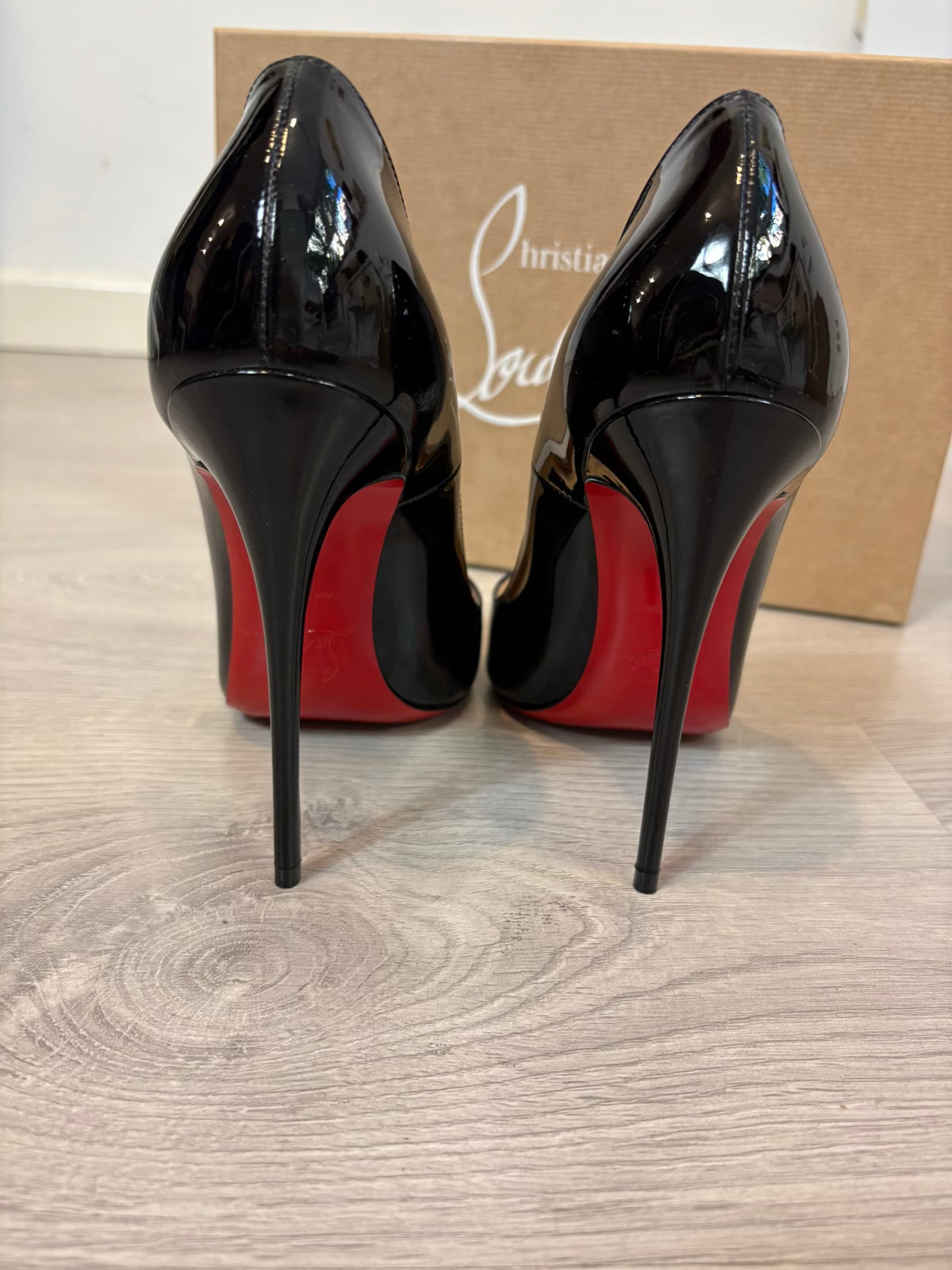 LOUBOUTIN. So Kate 120 tacones charol negros. T 38