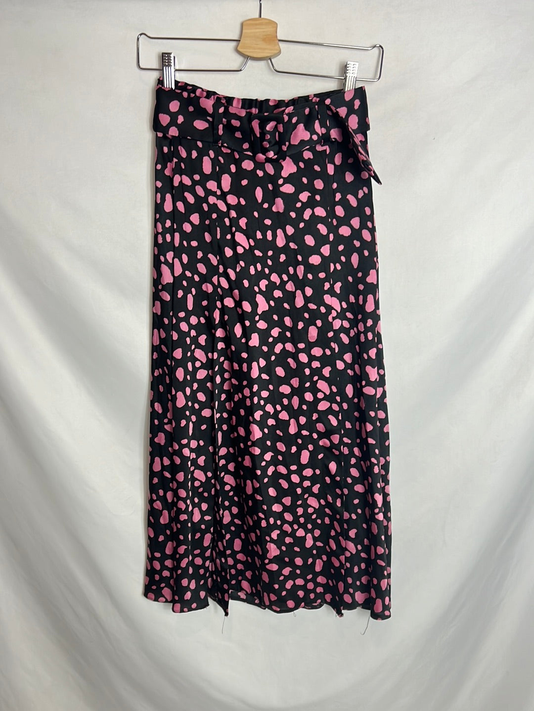 ZARA. Falda midi aperturas . TXS