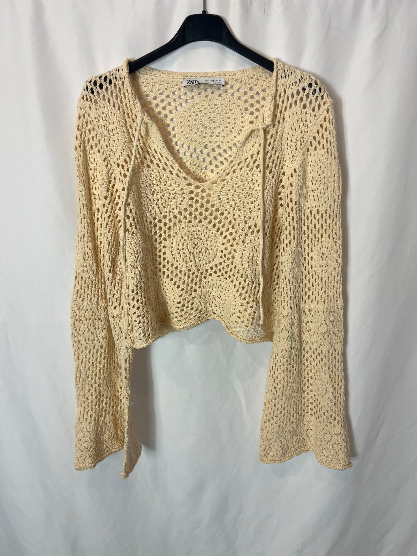 ZARA. Top calado beige. T S