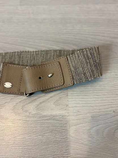 ADOLFO DOMINGUEZ. Cinturón semi elástico con piel