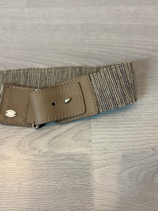 ADOLFO DOMINGUEZ. Cinturón semi elástico con piel