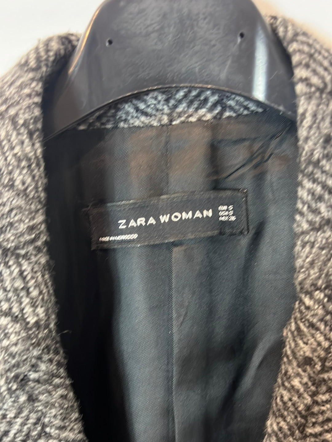 ZARA. Grey herringbone Ts blazer