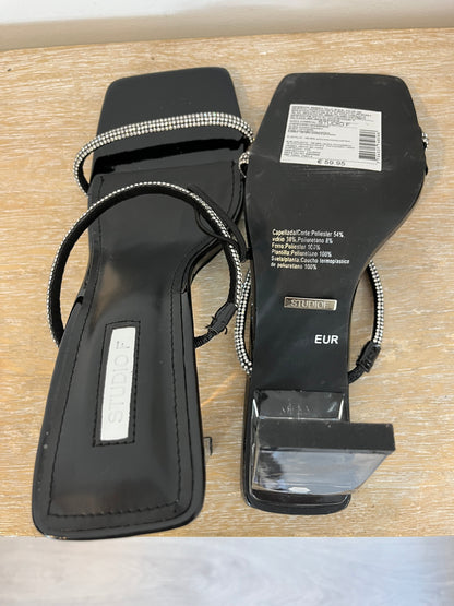 STUDIO F. Sandalias negras pedrería T.39